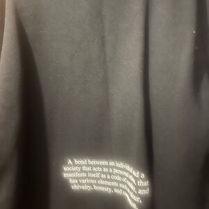 Honor The Gift Sweatshirt XL 🔥🔥😍